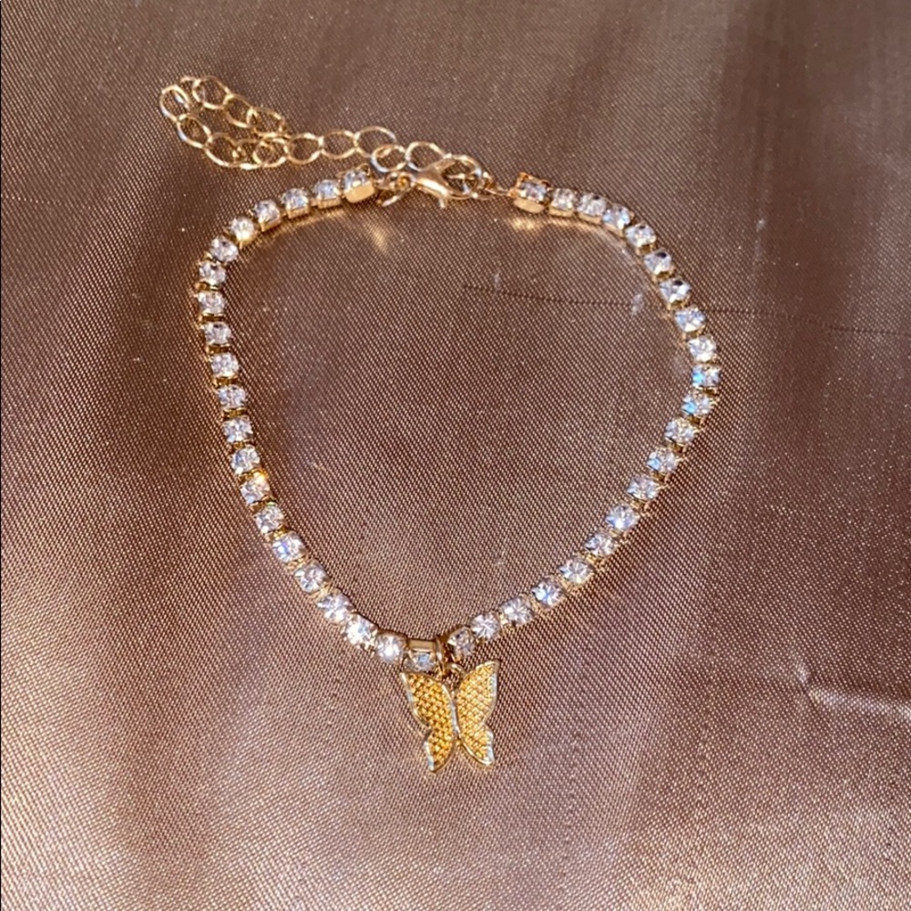 Gold butterfly rhinestone anklet